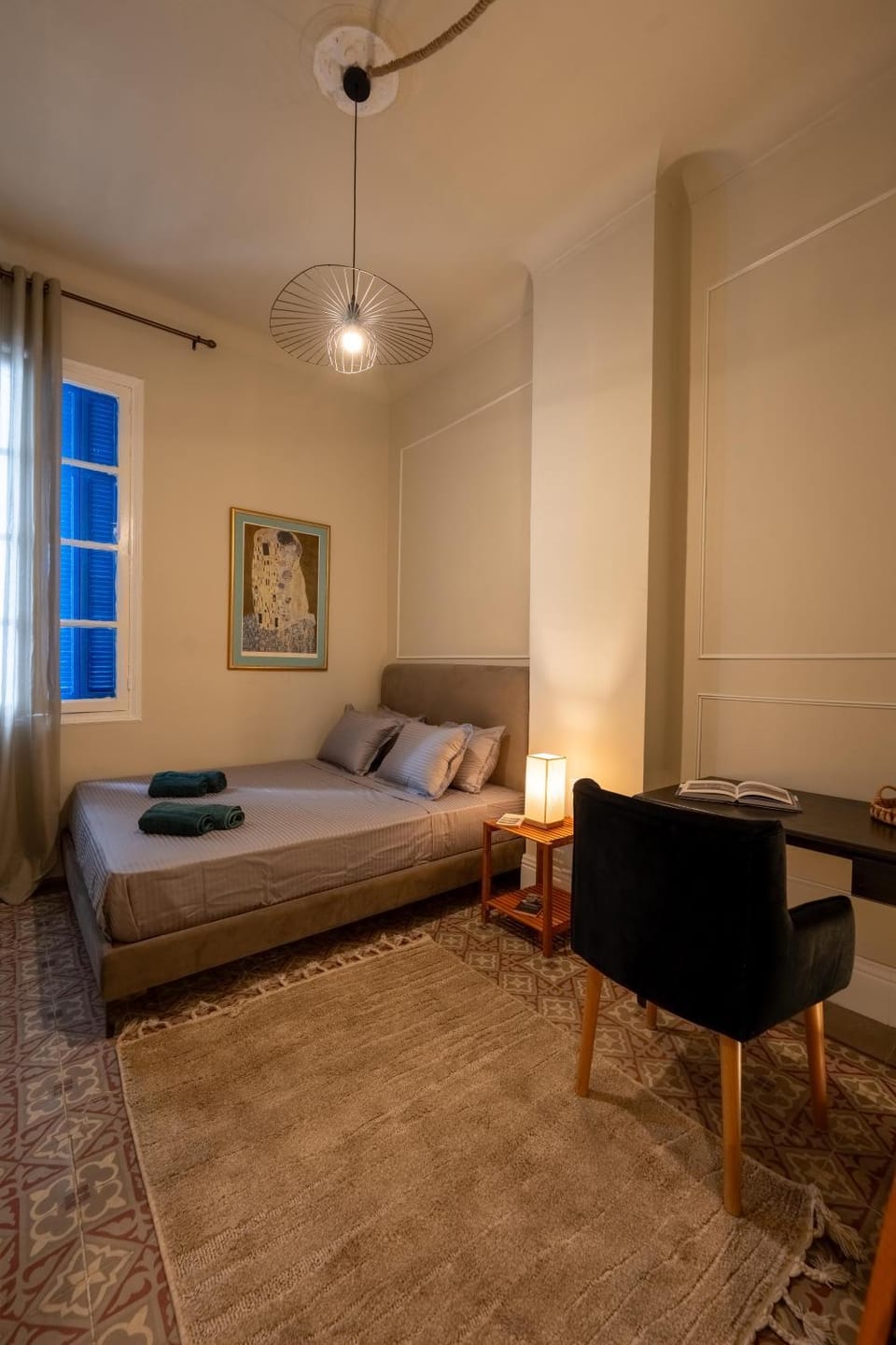 Quiet, volumes and light in downtown Tunis Apartment in Tunis