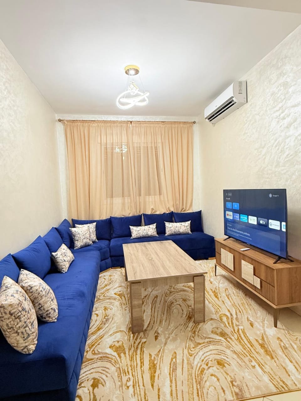 Communal lounge/ TV room, TV and multimedia, Living room