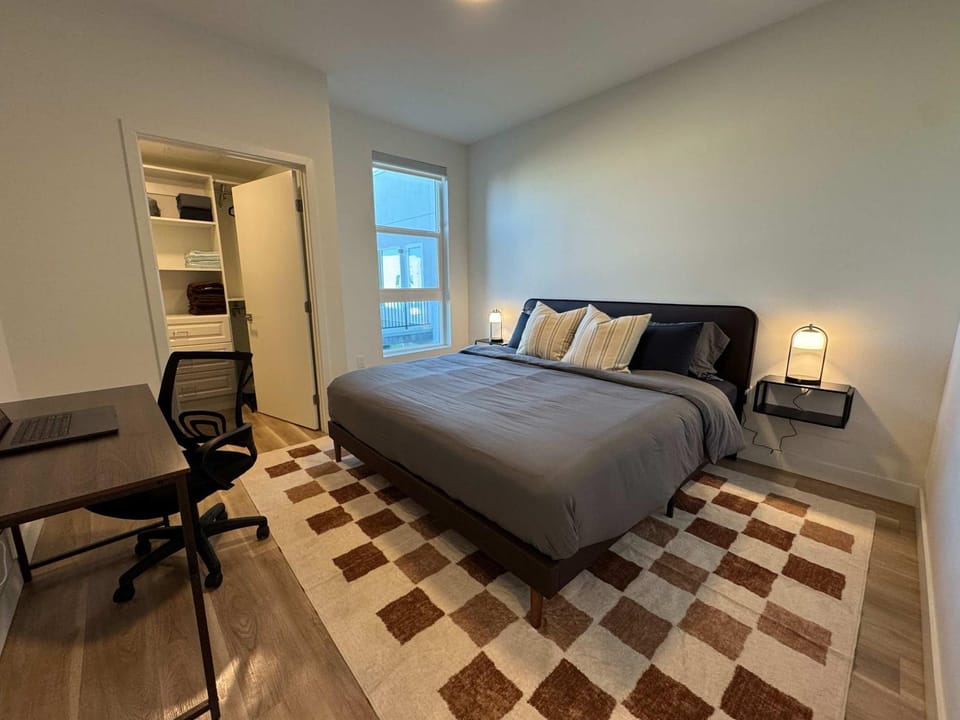 Bed, Photo of the whole room, Business facilities, Bedroom, internet