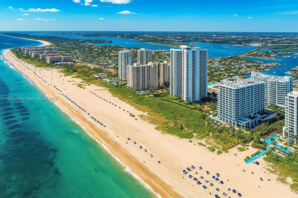 Property building, Day, Bird's eye view, Beach, City view, Sea view