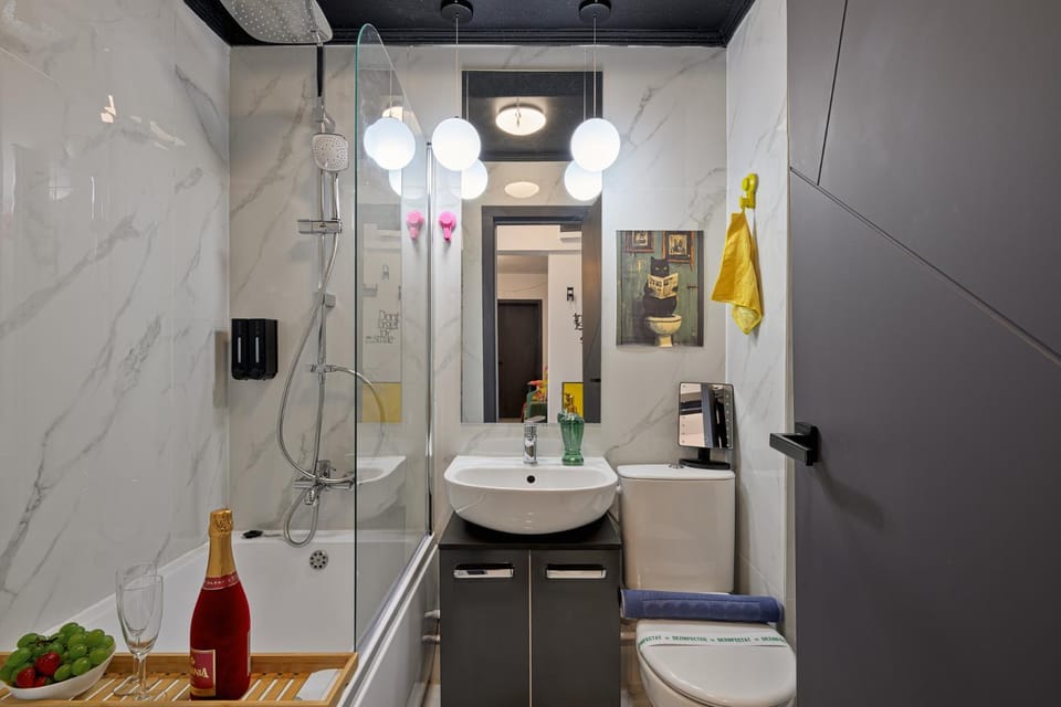 Toilet, Bathroom, Bath