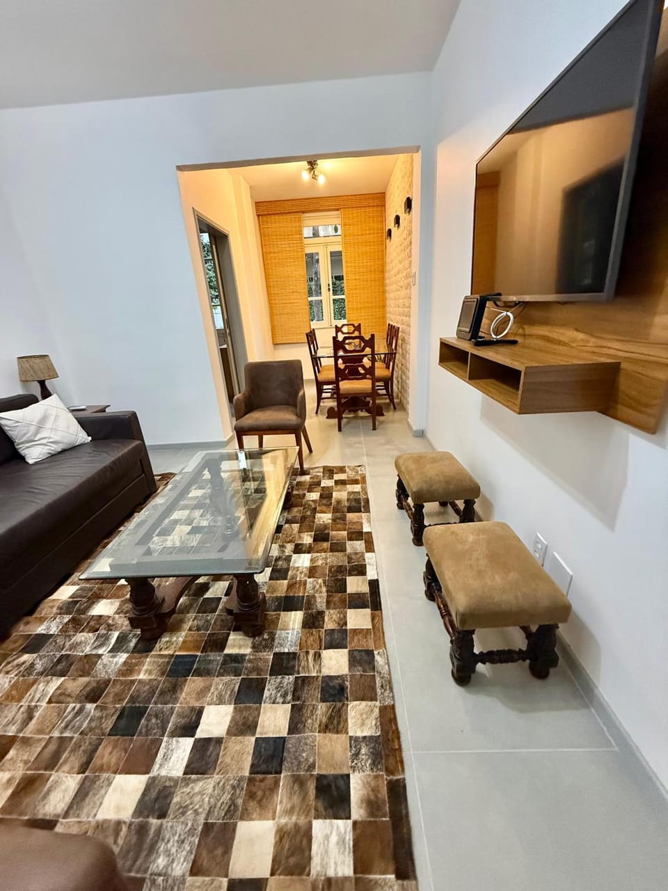 Communal lounge/ TV room, TV and multimedia, Living room