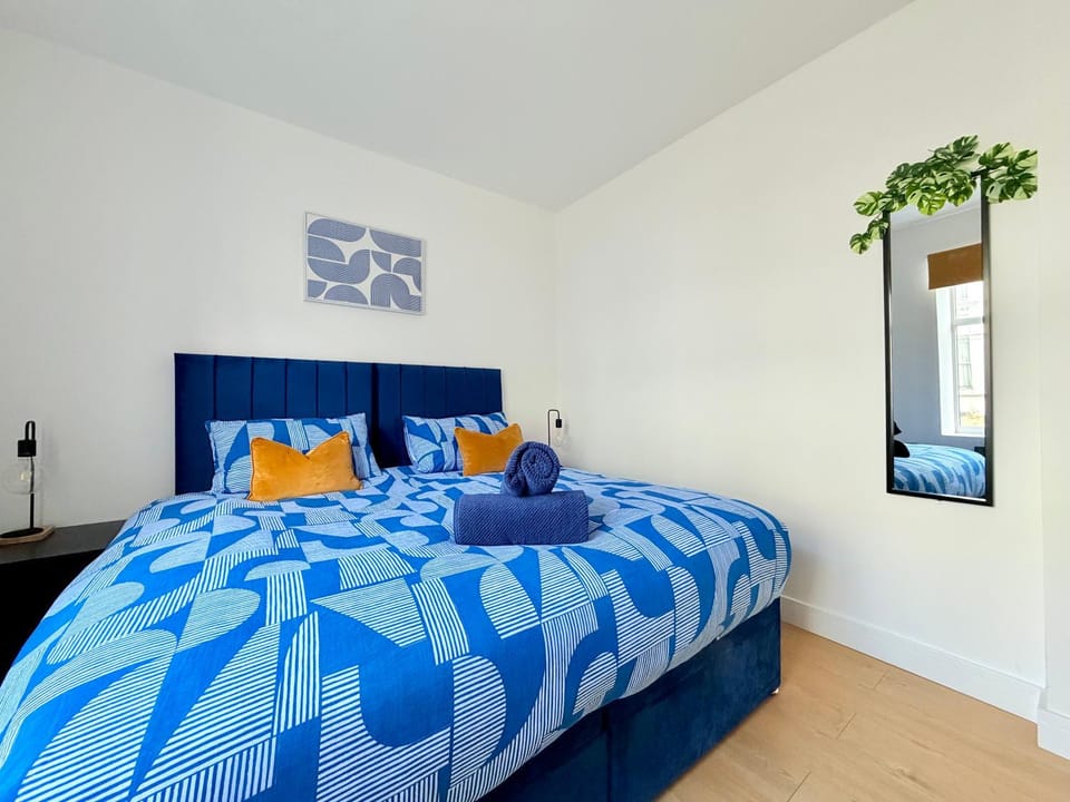 Bed, Bedroom
