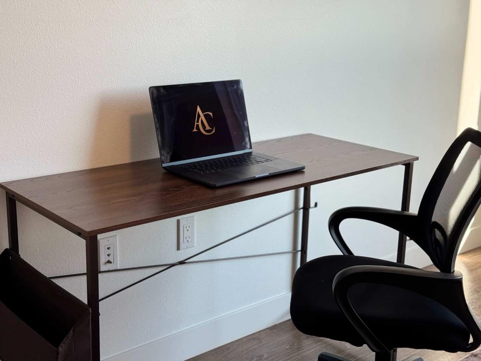 TV and multimedia, Business facilities, internet