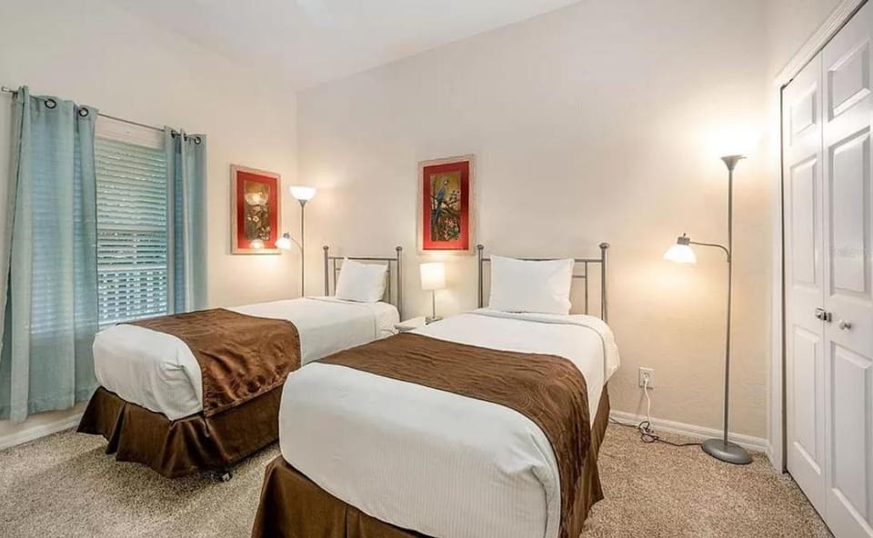 Davenport Andros Condo Retreat Apartment in Four Corners