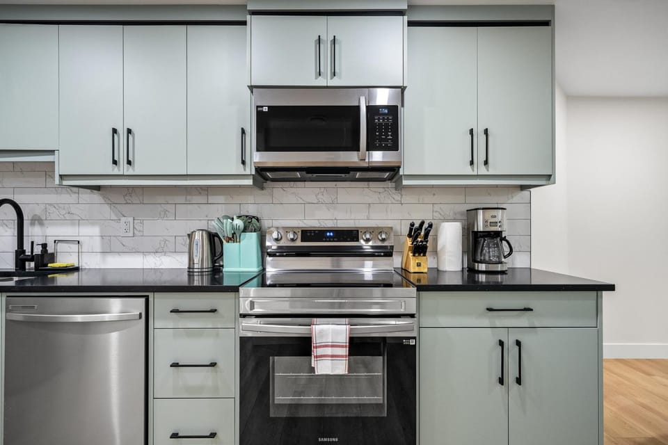 Private Sherwood Suite by Park Apartment in Calgary