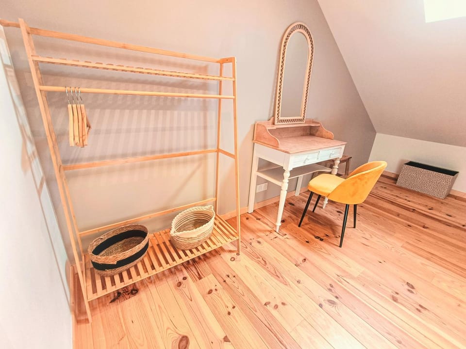 -Le Cocon Auvergnat- Clim, Spa, Jardin privatif, Recharge VAE House in Auvergne-Rhône-Alpes