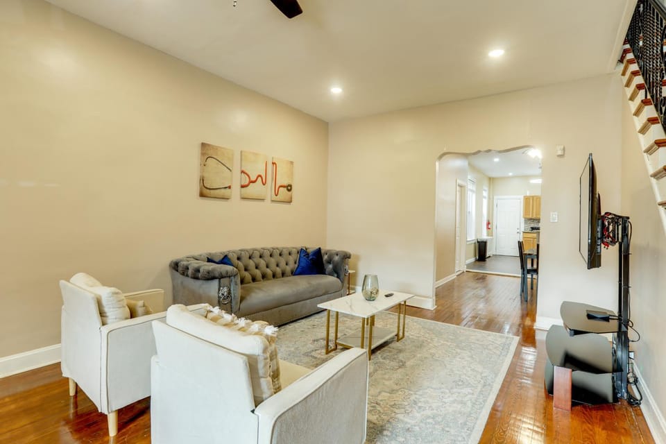 Private Backyard Jawn! Multi-Level Philly Rowhouse House in Philadelphia