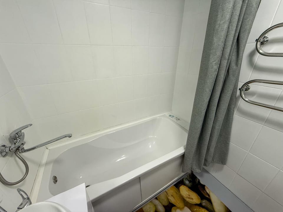 1-комнатная квартира в центре на 1 Мая 81 Apartment in Kazakhstan