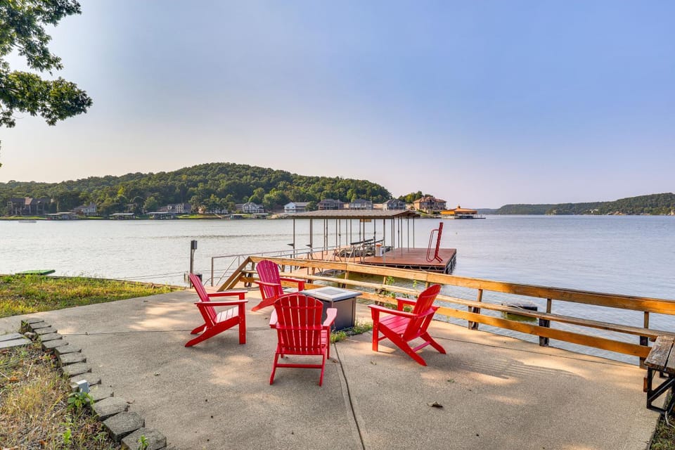 Boat, Fish & Explore! Gem on Lake of the Ozarks House in Lake of the Ozarks
