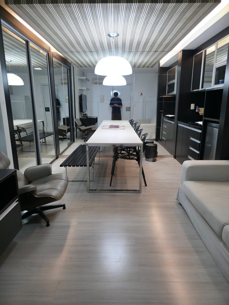 Kitchen or kitchenette, Living room