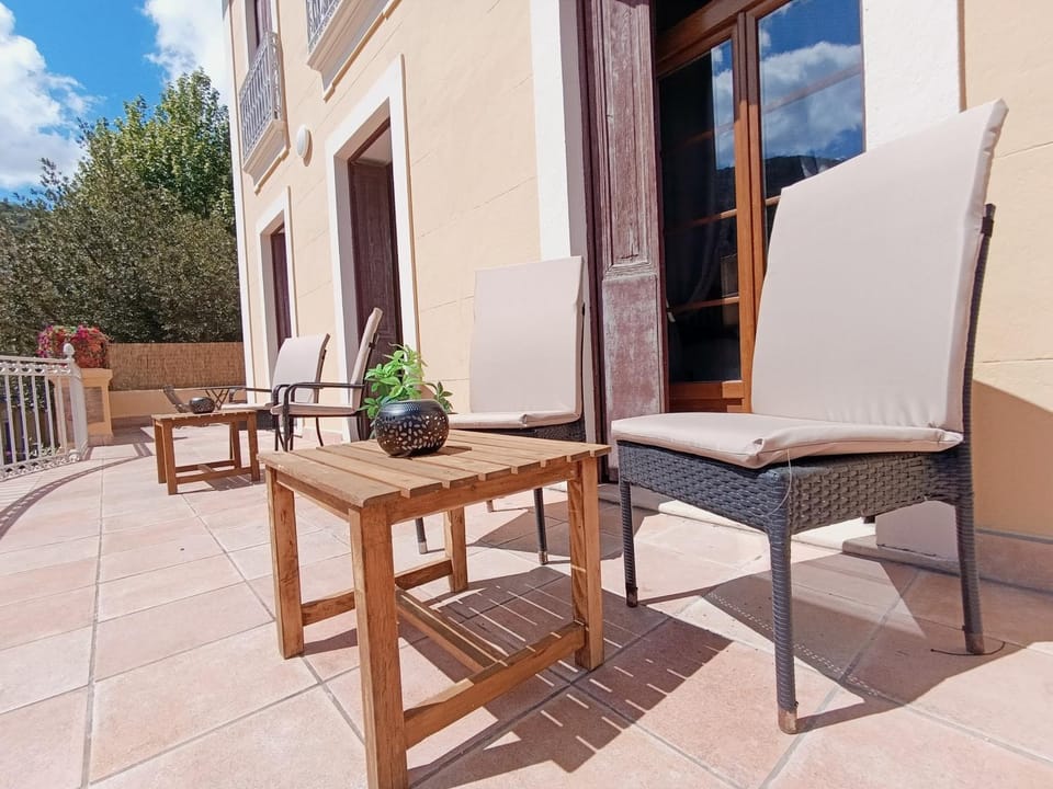 Apt 7, 2ème étage, Studio de 24 m2 avec terrasse plein sud, Apartment in Alt Empordà