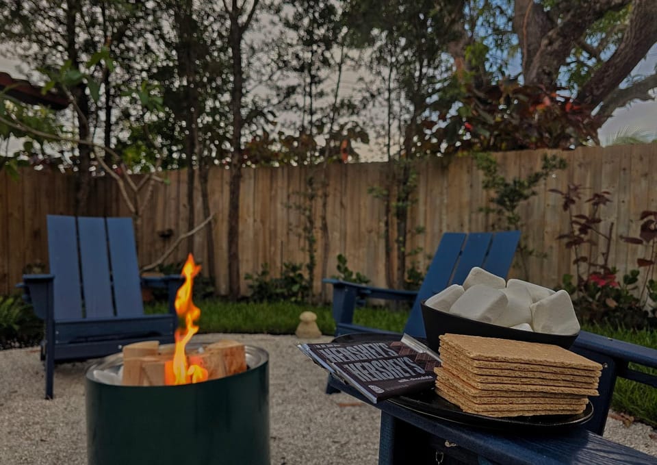 Night, Garden, Seating area, Garden view, fireplace