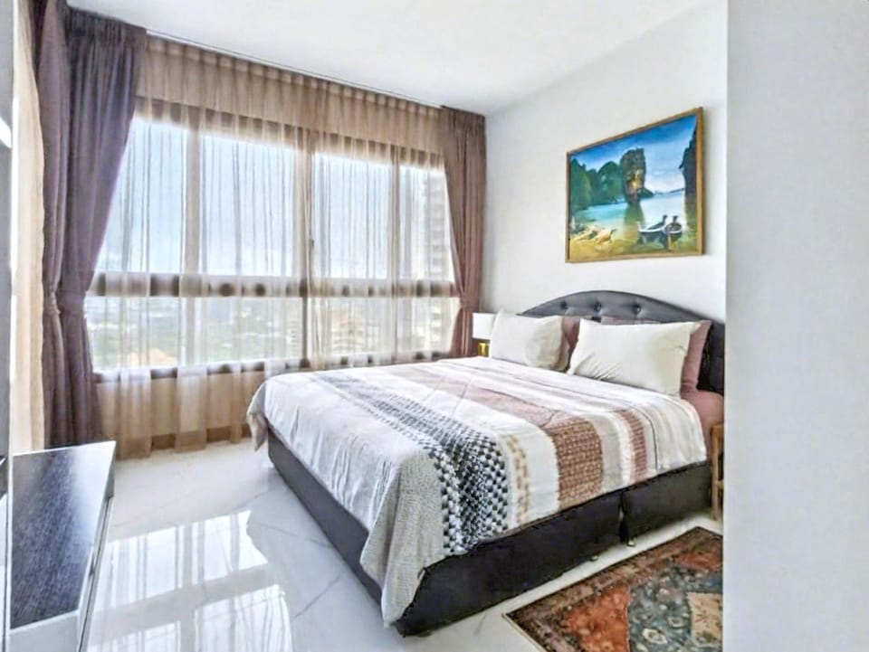 Bed, Decorative detail, Bedroom