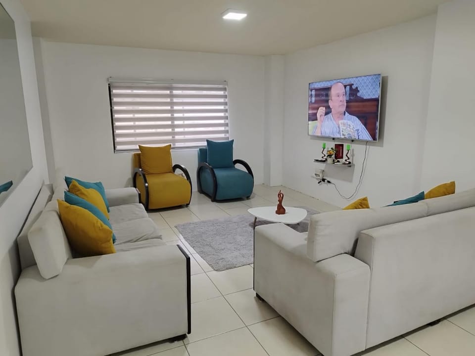 Communal lounge/ TV room, TV and multimedia, Living room