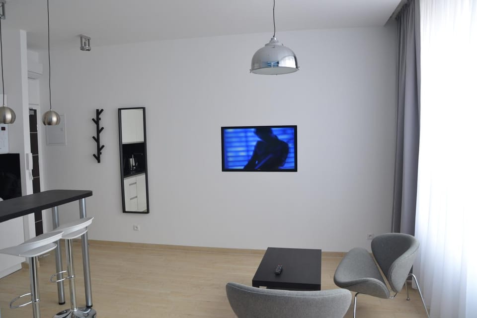 TV and multimedia, Seating area