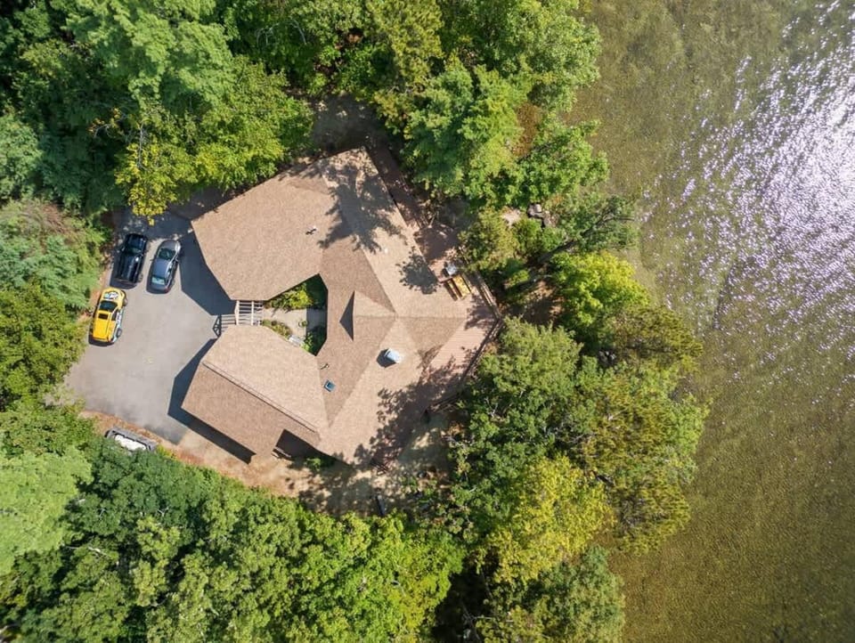 Family Retreat on Lake Winnipesaukee House in Gilford