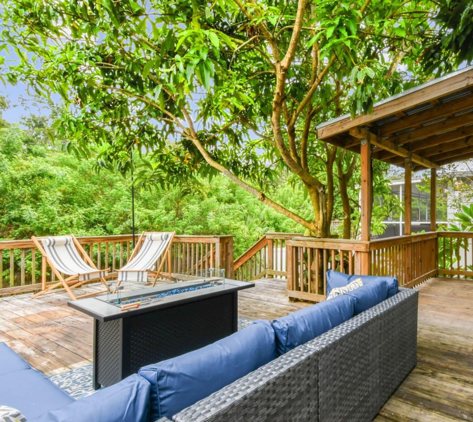Balcony/Terrace, Garden view