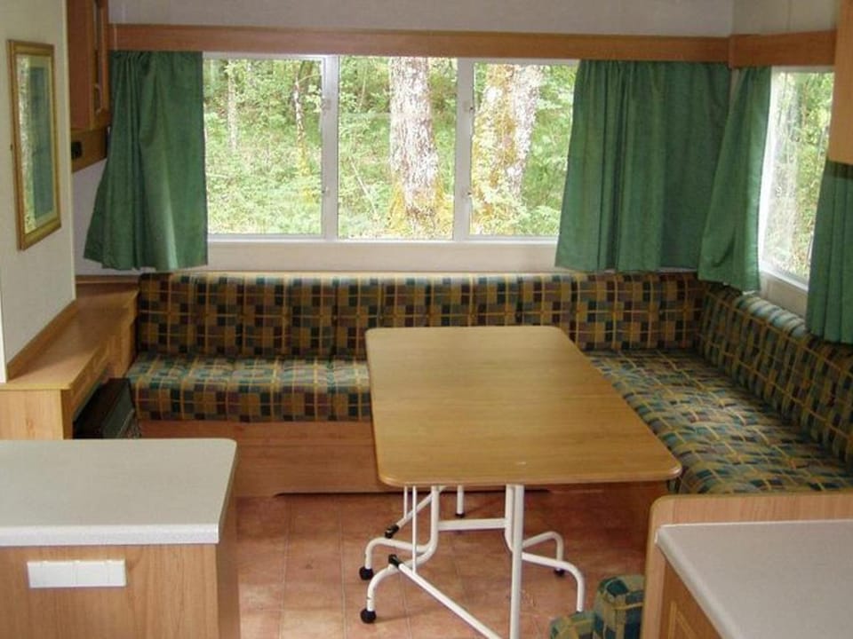Mobil-home 5 pers avec terrasse en Dordogne - API-1-52-701 Campground/ 
RV Resort in Occitanie