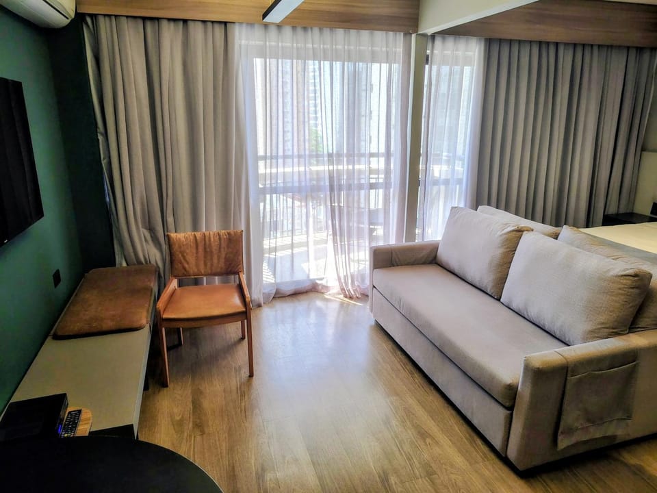 TV and multimedia, Living room, air conditioner