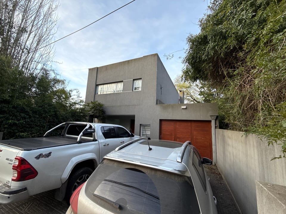 Acantilados mar y pileta House in Mar del Plata