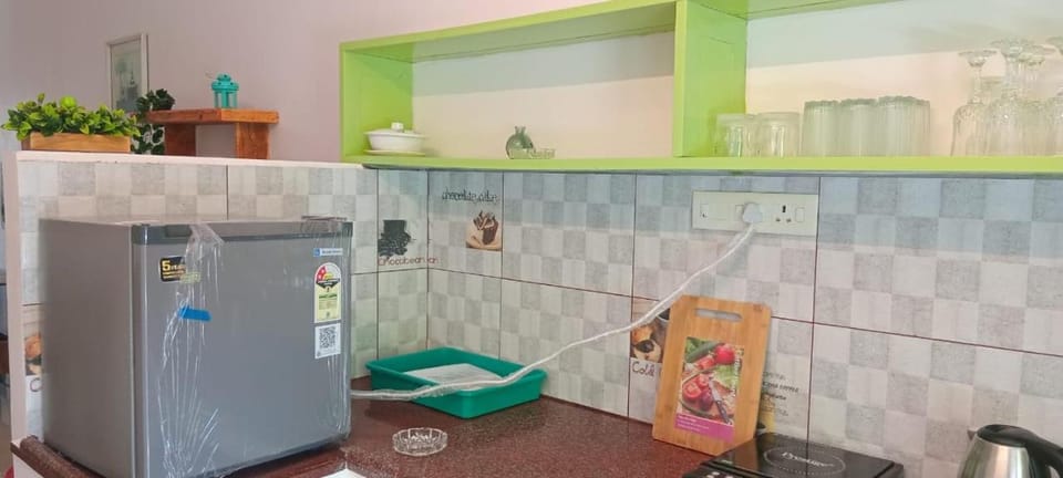 DREAMY cosy 2bhk, Just 6 mins to Whitetown and Beach EMERALD House in Puducherry