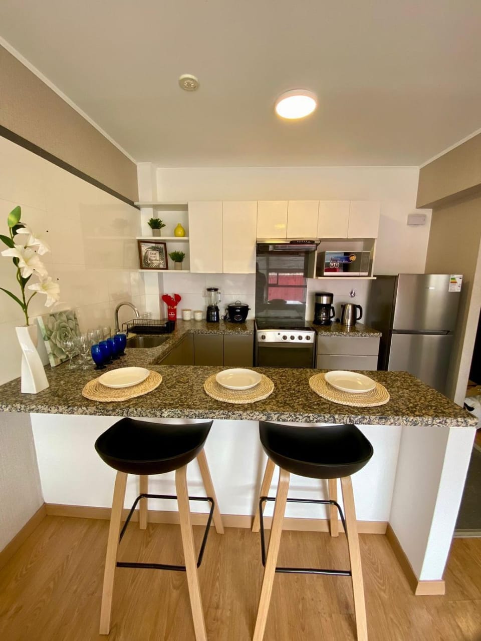 Dining area, dishwasher