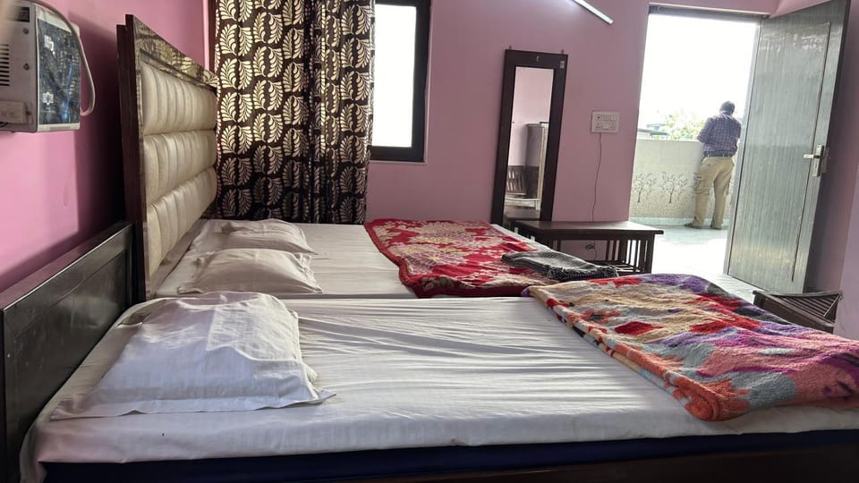 BS Residency Hotel in Dehradun