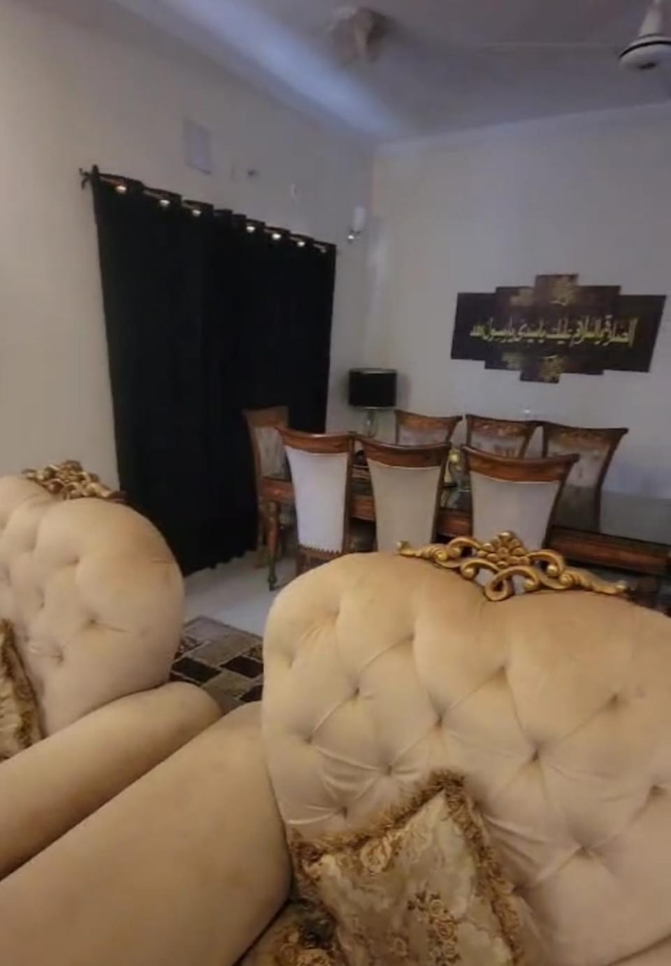 Luxurious 200 SQY Executive Furnished Villa for Rent Villa in Karachi