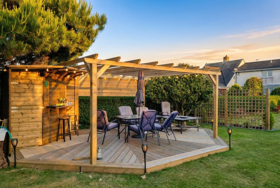 Patio, Day, Garden view