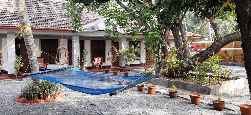 36 Palms Heritage Villa Bed and Breakfast in Vypin