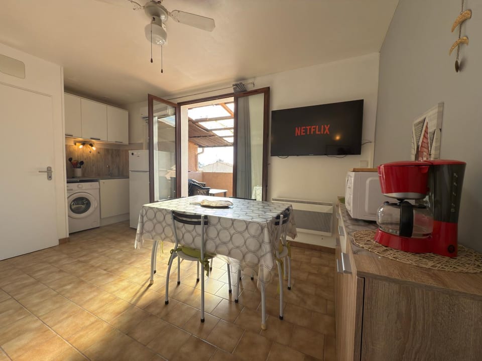 T2 climatisé proche centre ville Apartment in La Londe-les-Maures