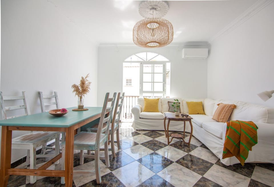 Living room, air conditioner