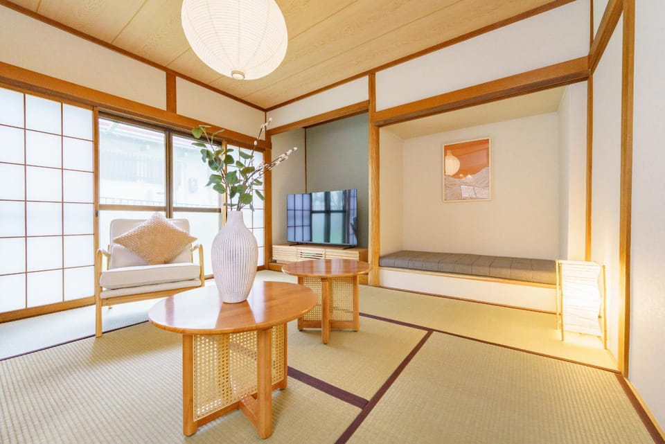 10min Nagoya 18ppl 4BR 50min Centrair 8Beds 2Futon Apartment in Nagoya