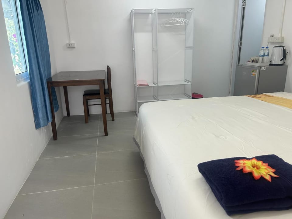 Riverside Hostel Phuket Hostel in Wichit