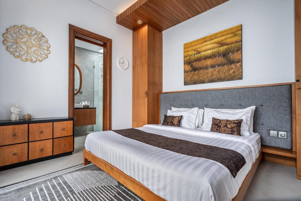 Bed, Photo of the whole room, Bedroom, wardrobe