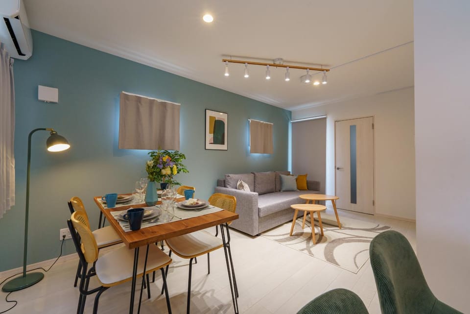 Living room, Dining area