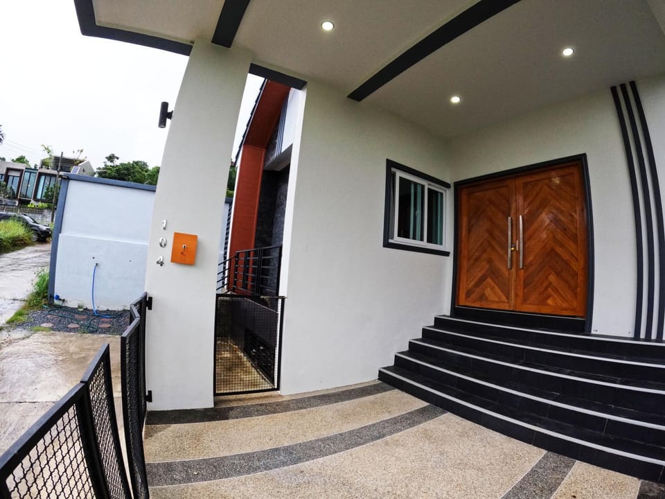 Krabi Top Sea Hill Villa House in Thailand