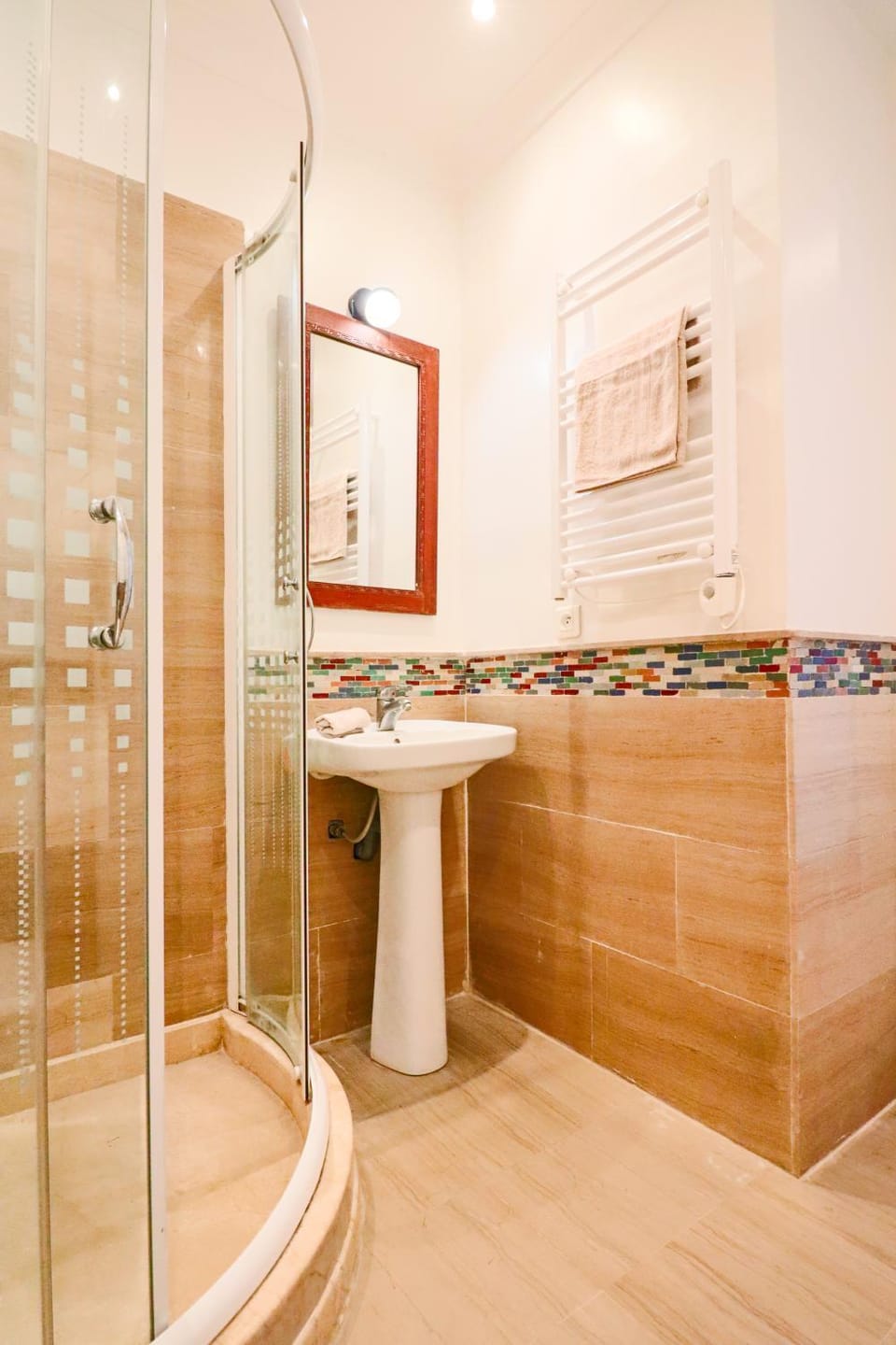 Toilet, Bathroom, towels