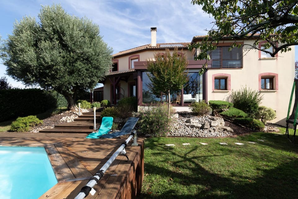 Property building, Garden
