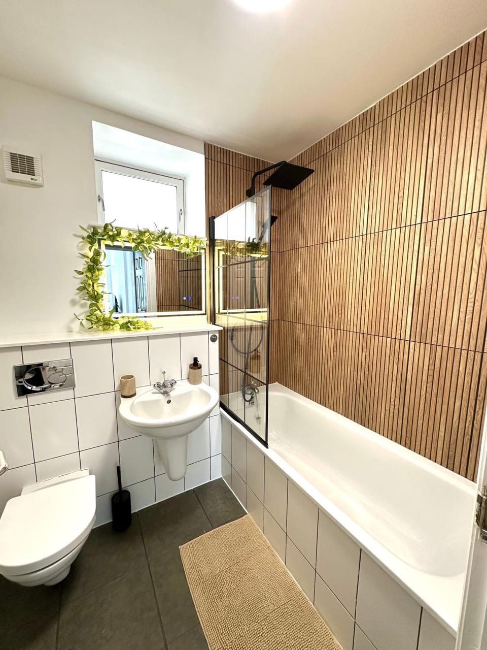 Bathroom, Bath