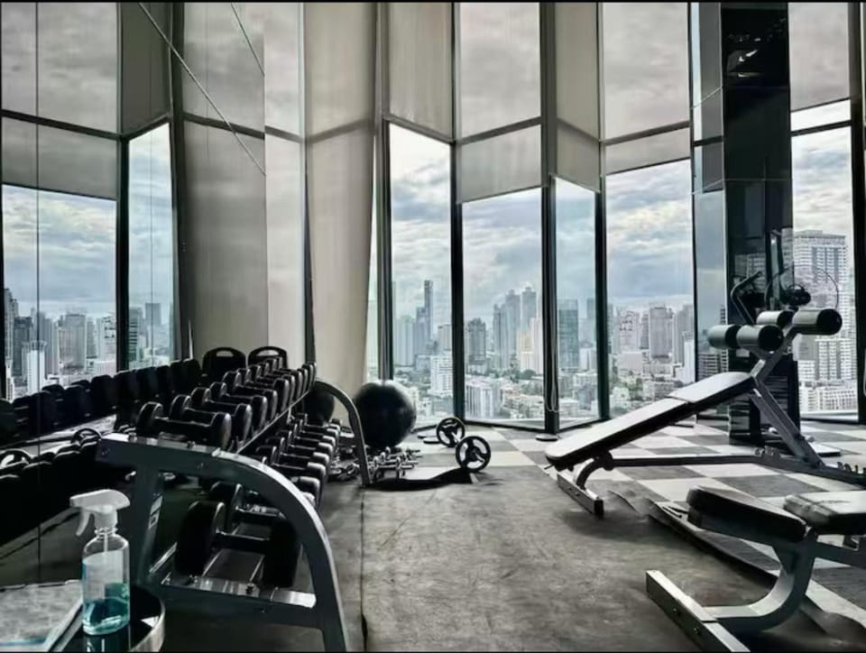 Stylish Sukhumvit 36 Condo Near BTS Thonglor Apartment in Bangkok