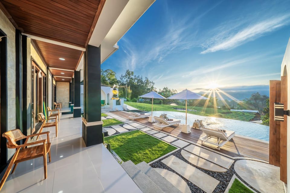 Garden, Garden view, Mountain view