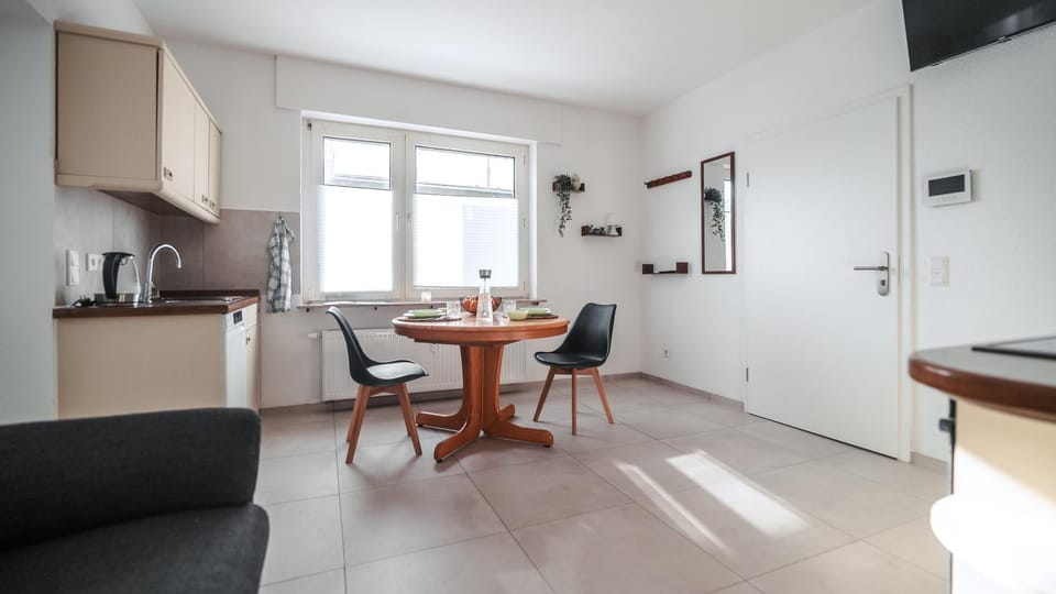 TV and multimedia, Decorative detail, Decorative detail, Dining area, dishwasher, heating, heating, internet, internet, towels, towels, kitchen, kitchen
