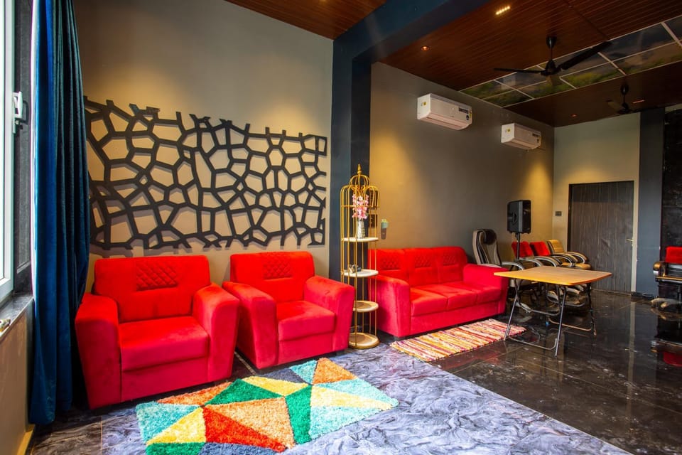 Communal lounge/ TV room, Meeting/conference room