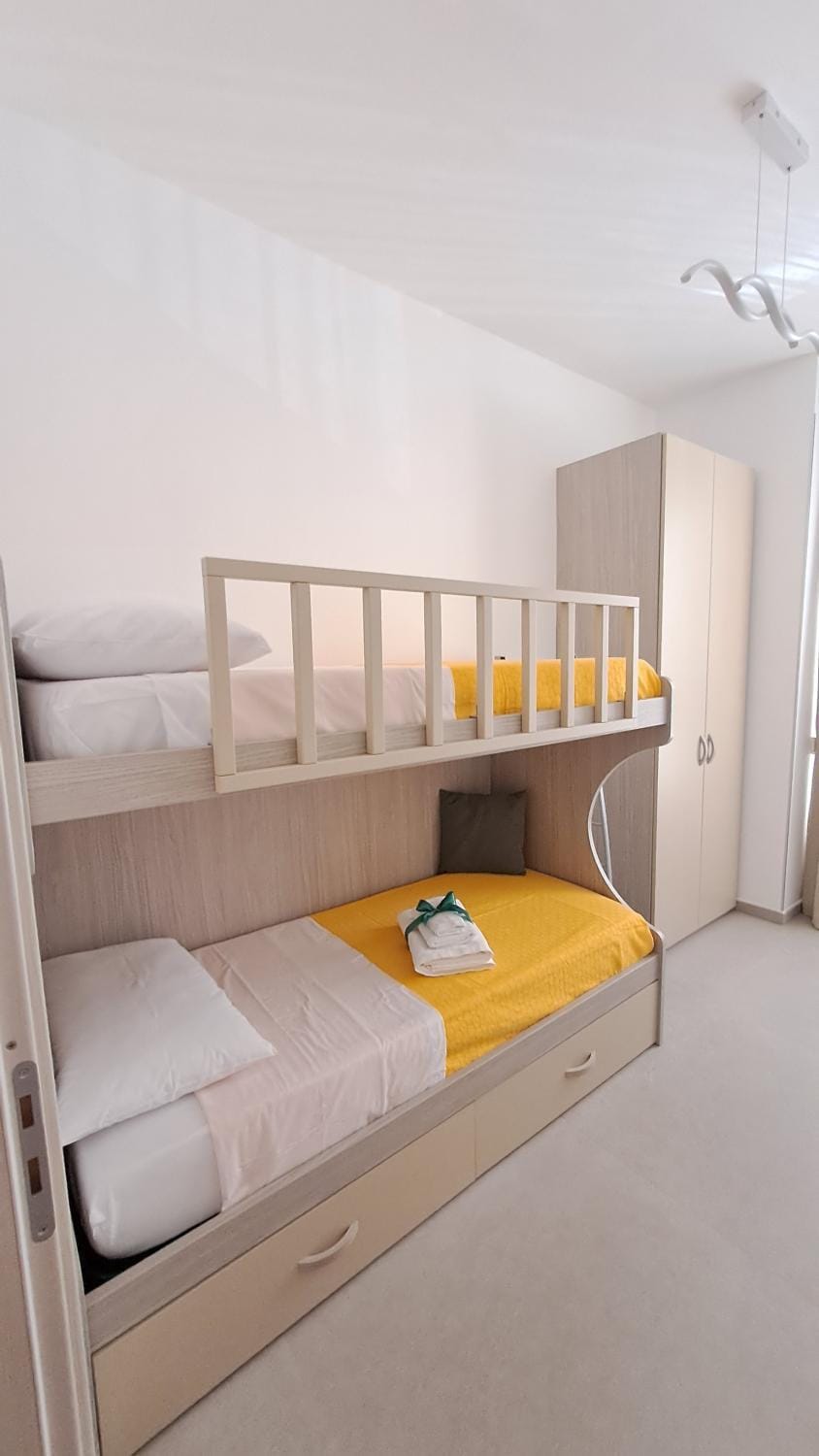 bunk bed