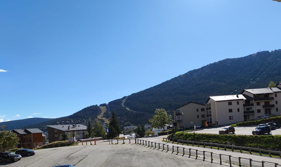 Natural landscape, Mountain view, Street view