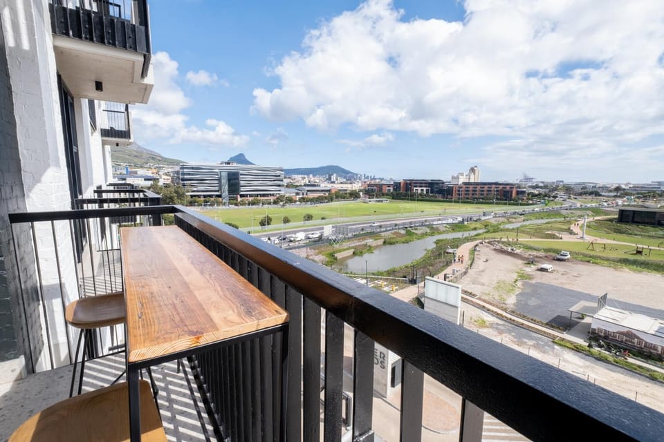 Balcony/Terrace, Mountain view