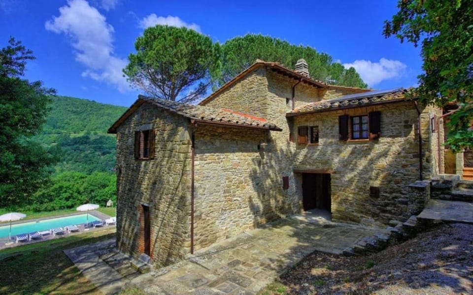 Property building, Day, Natural landscape, Mountain view, Swimming pool