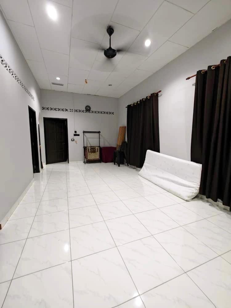 Sakan Moslim only, 4 airconds, wifi Apartment in Kedah